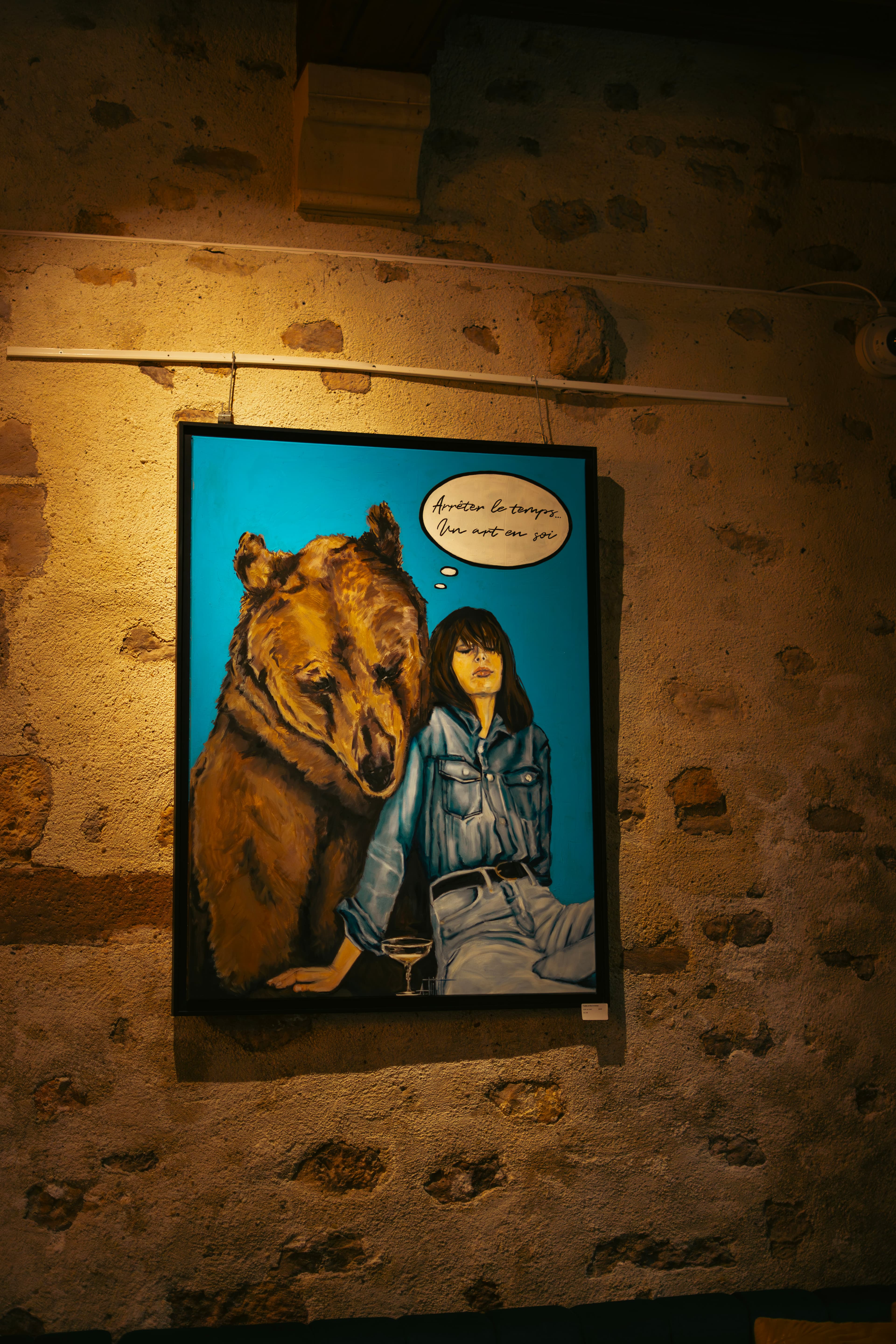 Vernissage à la coupe, ambiance feutrée